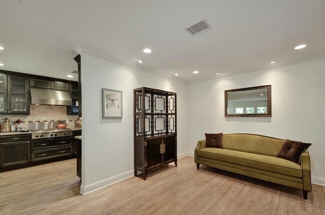 Building Photo - 5018 Shoal Creek Blvd
