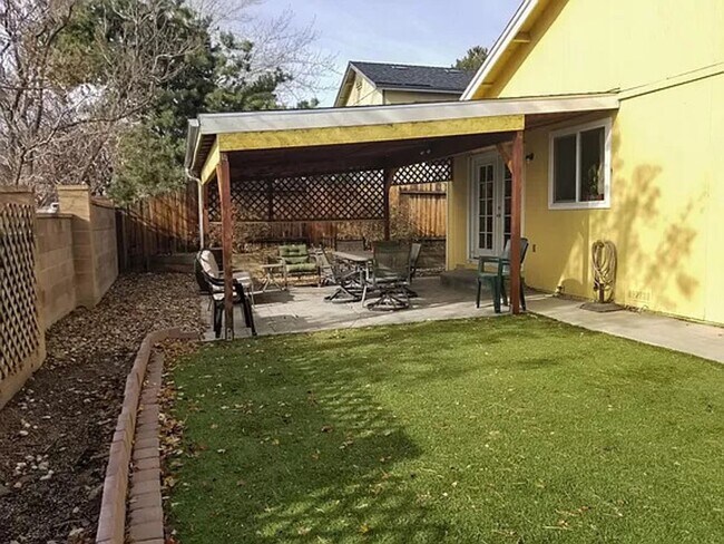 Building Photo - PERGOLA - COVERED PATIO - FENCED BACKYARD ...