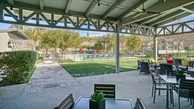 Building Photo - 27623 Solana Wy