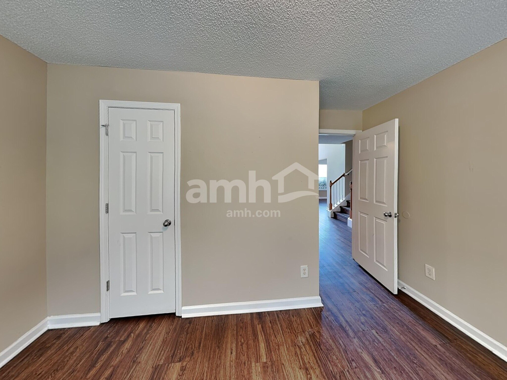 Building Photo - 682 Rock Hill Pky