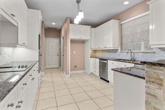 Building Photo - "Beautiful 4-Bedroom Home with Expansive Deck and Spacious Living Areas!"