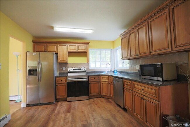 Building Photo - 19 Balin Ave