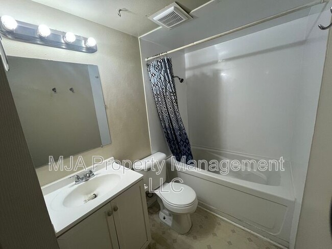 Building Photo - 4168 W 3280 S