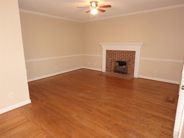 Building Photo - 901 Birkdale Dr