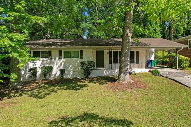 Building Photo - 2740 Pasco Ln SE
