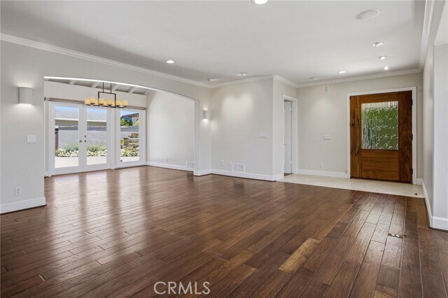 Building Photo - 1840 Temple Hills Dr