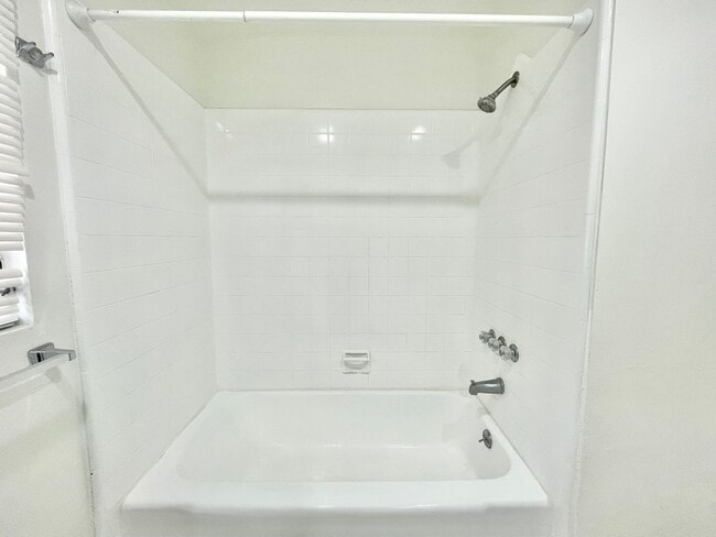 Interior Photo - Otsego