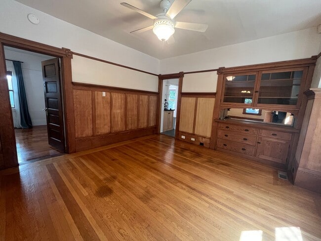 Building Photo - Beautiful 2bed 1bath home in Downtown Sacramento