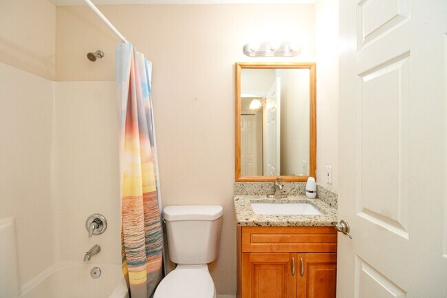 Building Photo - ***2BED/2BATH***PRESERVE VIEW***UPDATED KI...