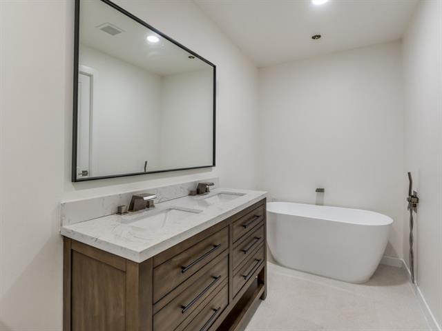 Building Photo - 4304 Forest Bend Rd