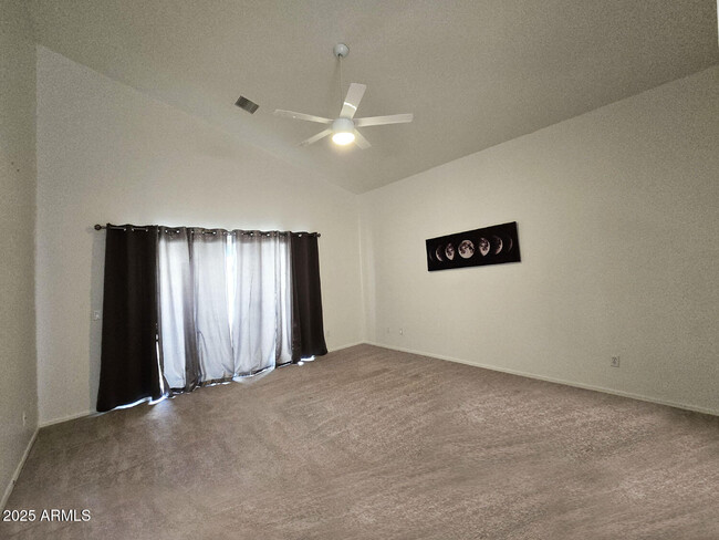 Building Photo - 6510 S Hazelton Ln