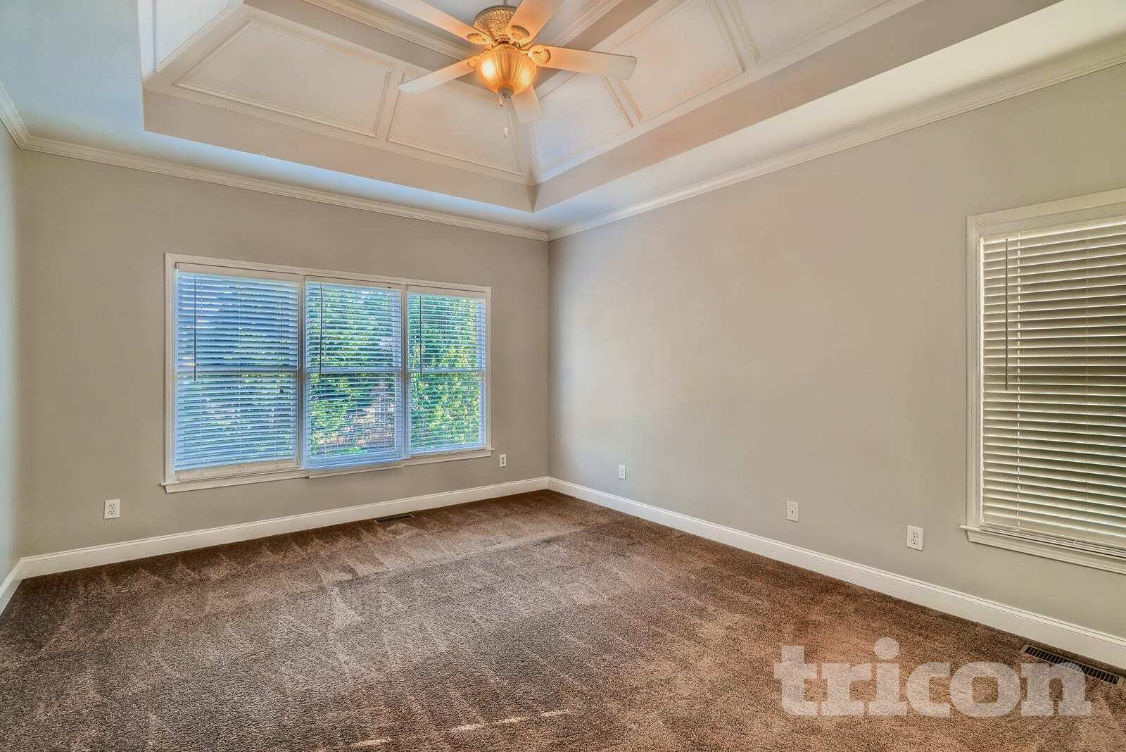Building Photo - 3587 Vern Way NE