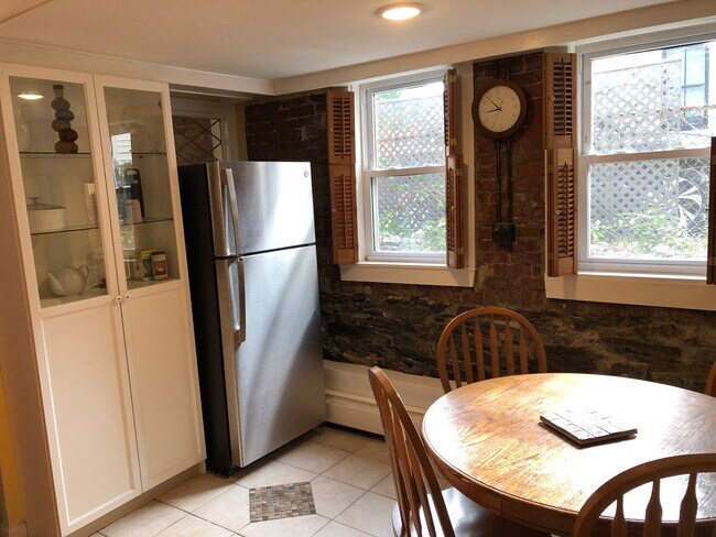 Bright eat-in kitchen - 2 Emmons Pl