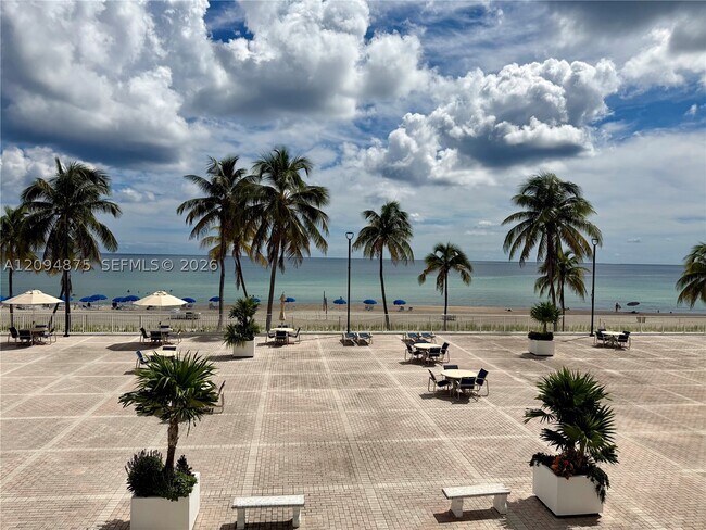 Building Photo - 2201 S Ocean Dr