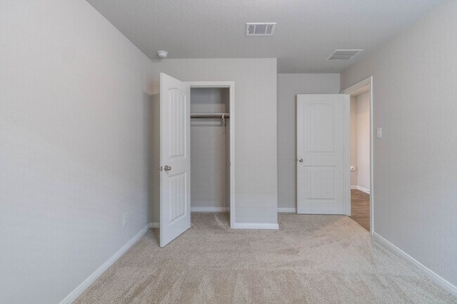Building Photo - 239 Fall Aster Dr