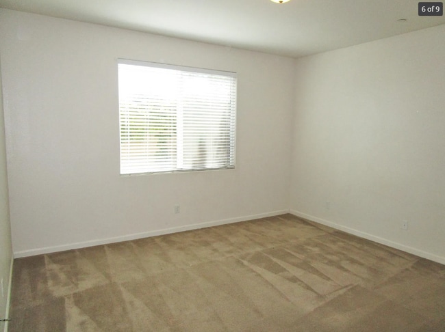 Building Photo - 2315 Warhol Ave