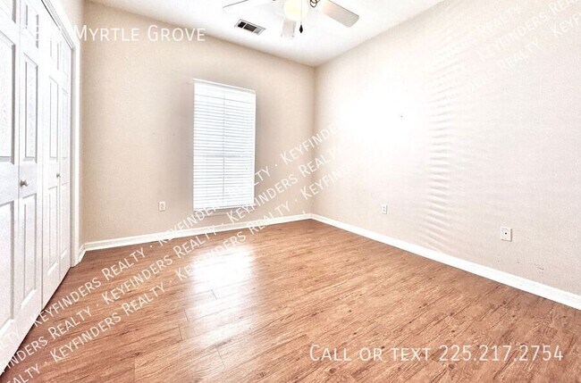 Building Photo - 3321 Myrtle Grove Dr