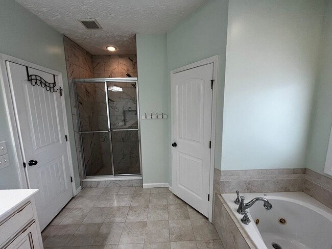 Building Photo - New to the Market! Welcome Home!