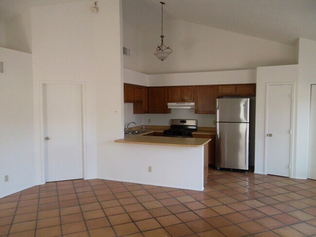 Building Photo - Private House