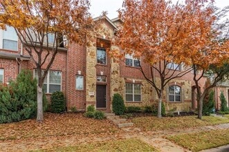 Building Photo - 8704 Iron Horse Dr