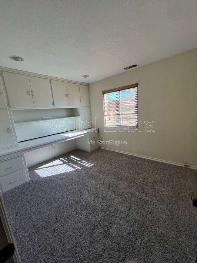 Building Photo - 3616 Cherryglen Way