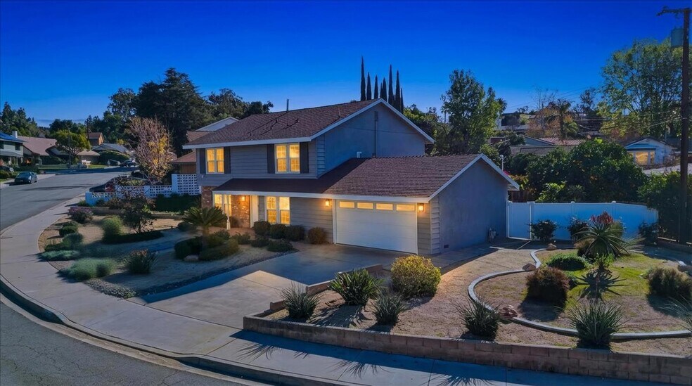 Building Photo - 1410 Pleasantview Dr