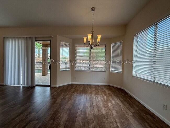Building Photo - 1234 W Remington Dr