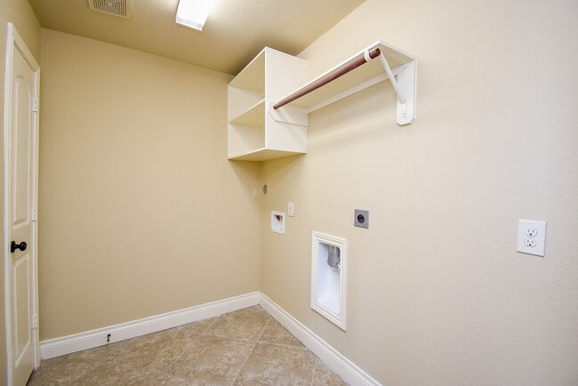 Building Photo - 2530 River Ridge