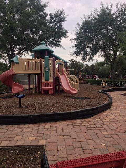 Building Photo - 420 Moss View Cir