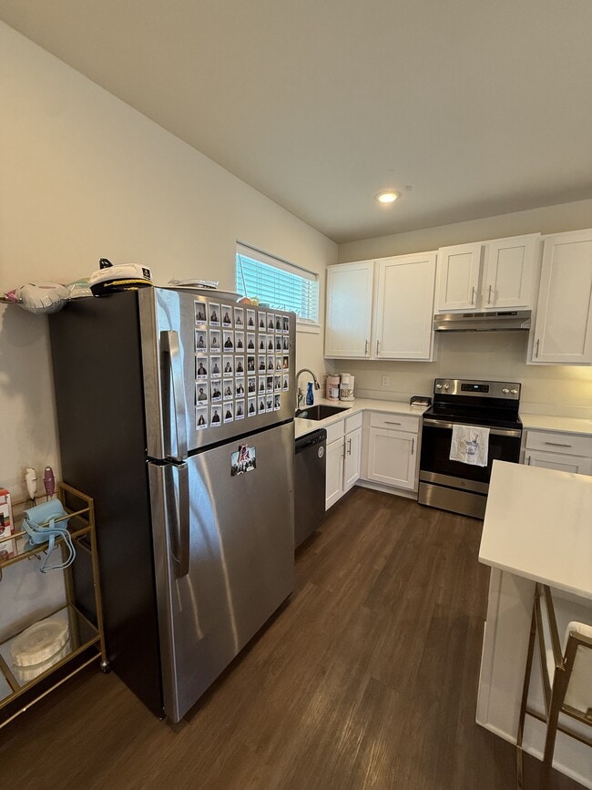 Building Photo - 707 Whitham Ave