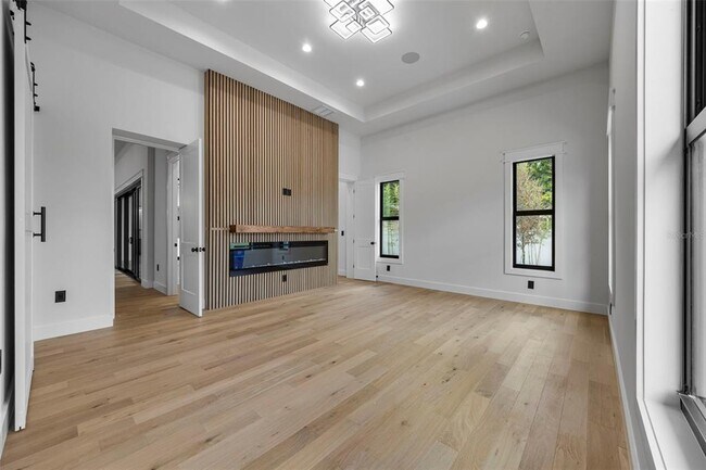Building Photo - 3701 S Lynwood Ave