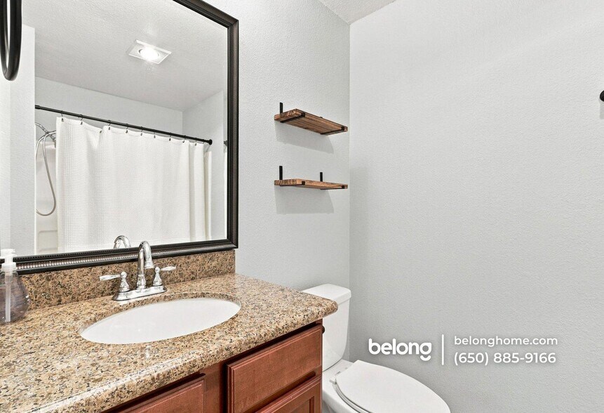 Building Photo - 894 Catkin Ct