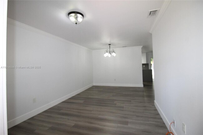 Building Photo - 15239 SW 134th Ct