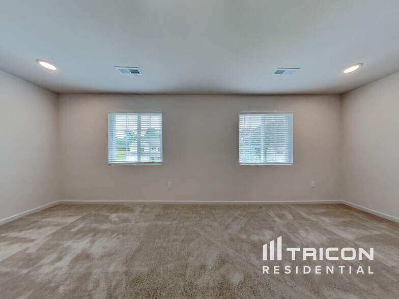Building Photo - 3509 Marksbury Dr