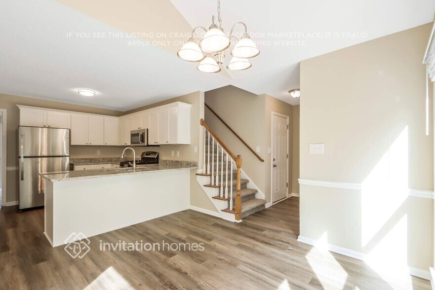 Building Photo - 4923 Harrington Pl