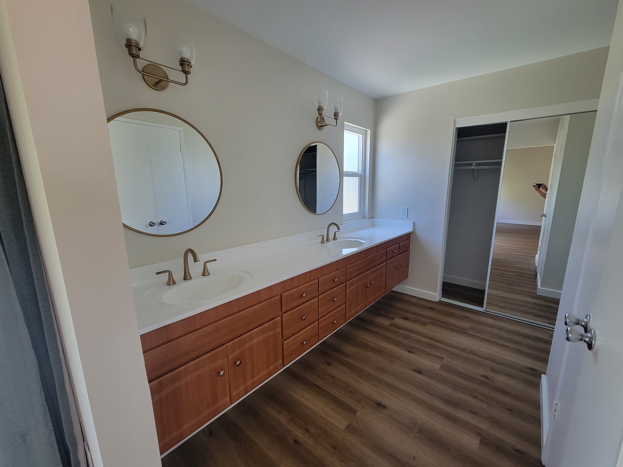 Building Photo - 11 Meadowsweet Way