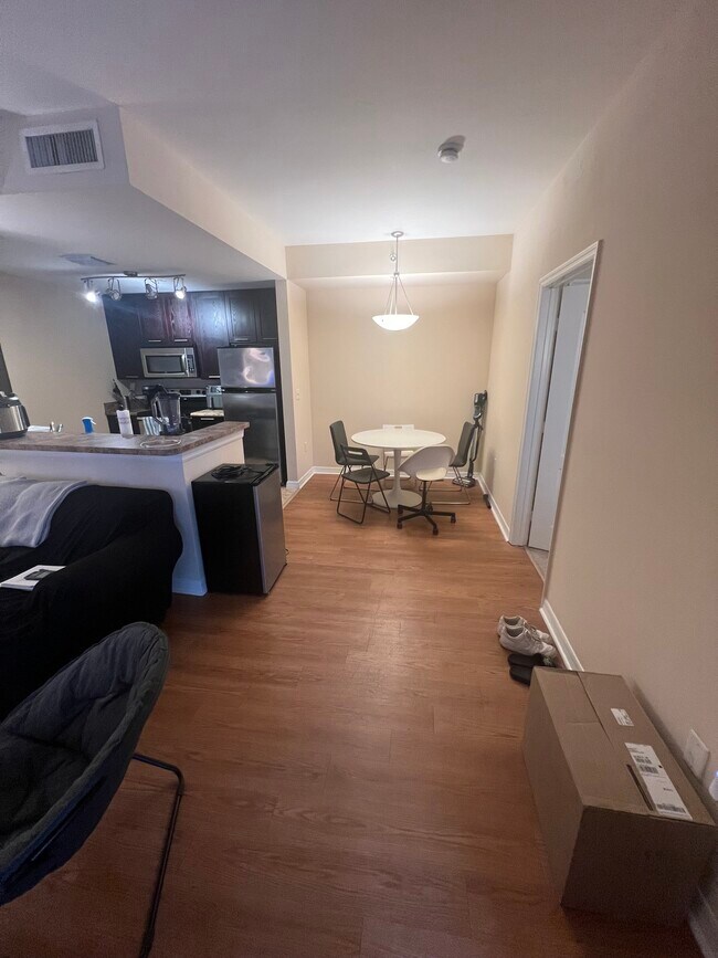 Building Photo - 6630 SW 57th Ave