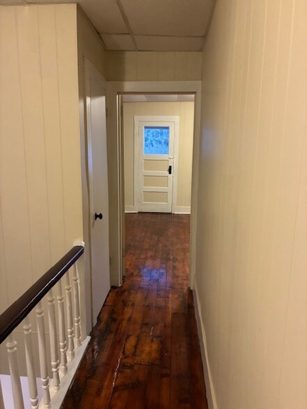 Building Photo - 52 Summit St