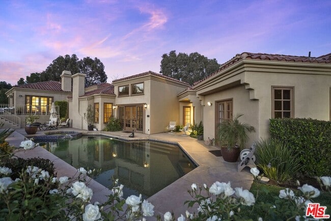 Building Photo - 19 Ranchero Rd