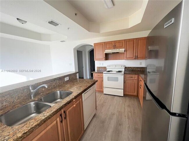 Building Photo - 1088 SW 144th Ave