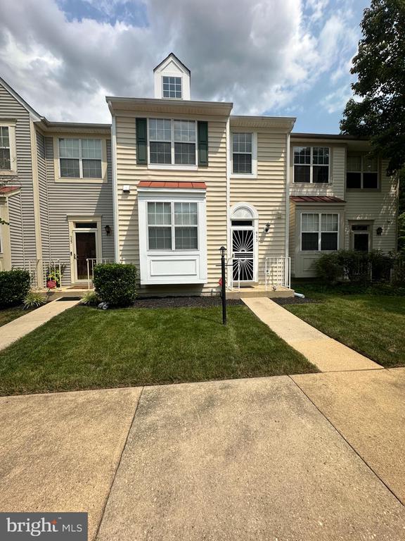 Building Photo - 953 Dunloring Ct