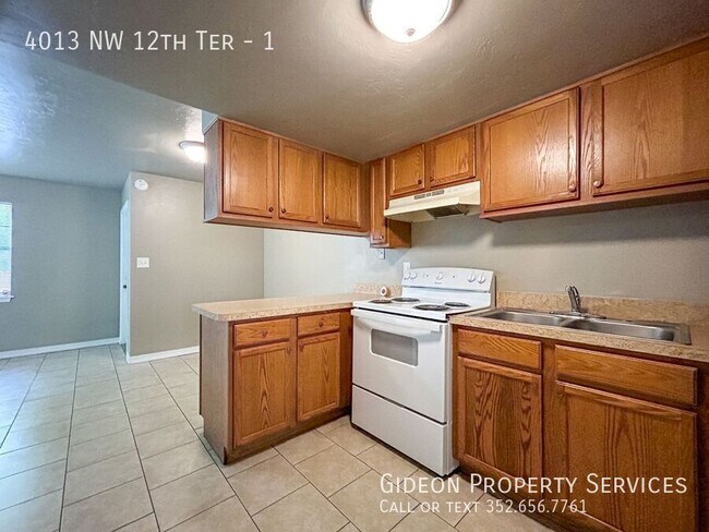 Building Photo - 4013 NW 12th Terrace