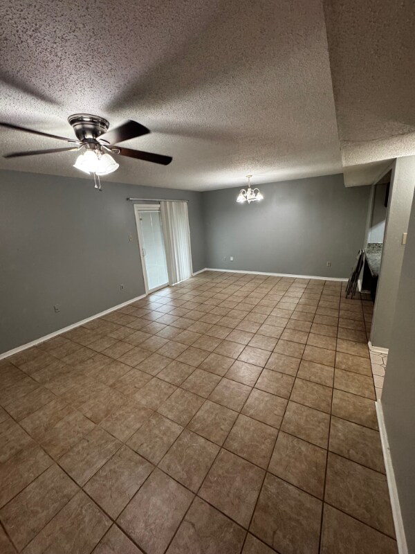 Building Photo - 2707 Mt Laurel Dr