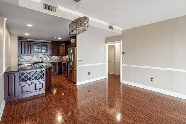 Building Photo - 207 Shearwater Ct W