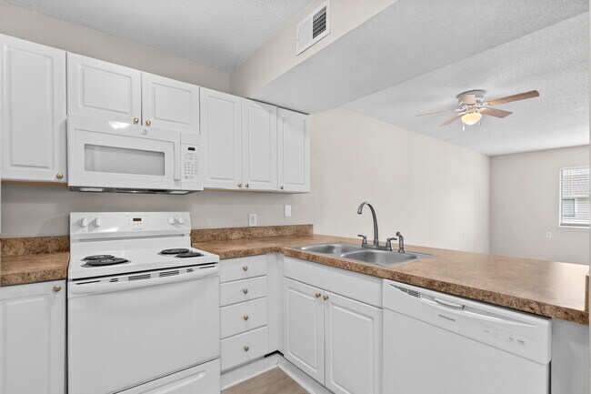 Building Photo - 3555 SC-544