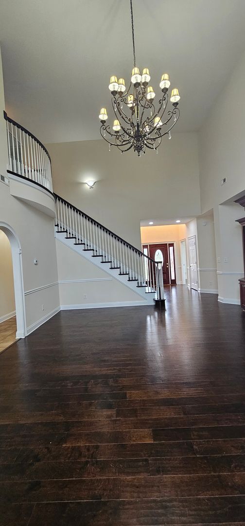 Building Photo - “Elegant 5-Bed Executive Home with Pool – ...