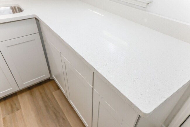 Building Photo - 9544 20th Bay St