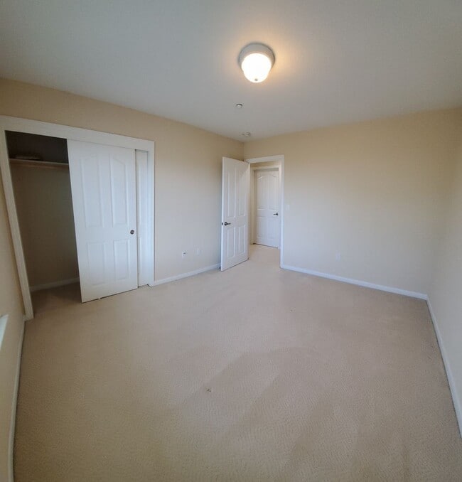 Building Photo - 48173 Alta Vista Terrace