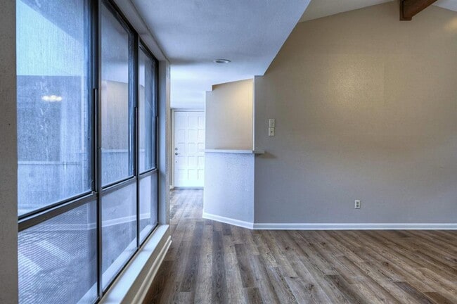 Building Photo - 16718 Galewood Way