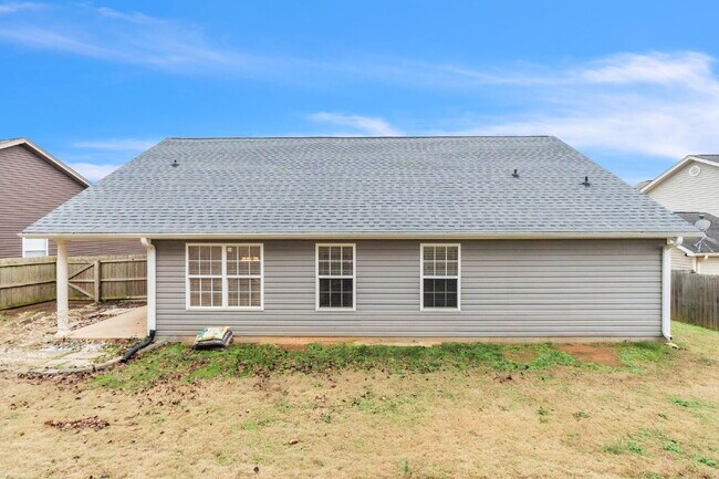 Building Photo - 3BR/2BA Home in Tyger Pointe with Bonus Room & Fenced Yard!